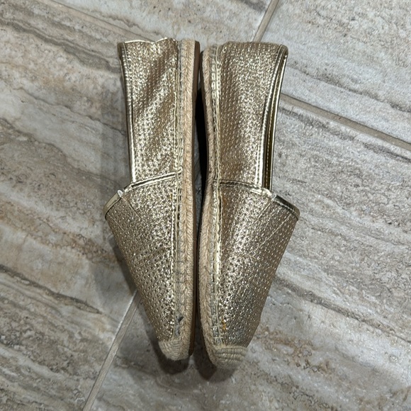 Michael Michael Kors Kendrick Espadrilles Slip On Gold Glitter Flats SZ 8 - Picture 4 of 16